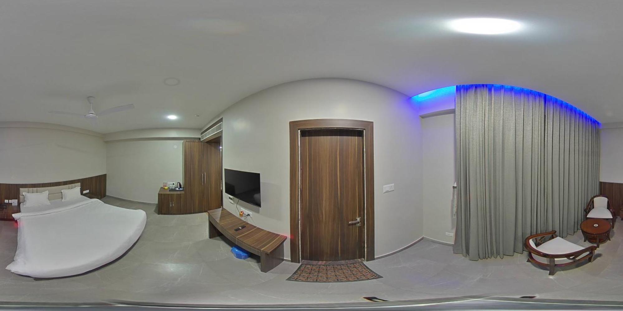 Tathastu Hotels & Banquet Hall Pipra Dewās Buitenkant foto